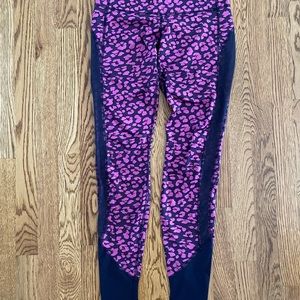 Lululemon purple cheetah leggings size 6